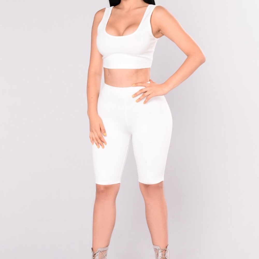 White biker set